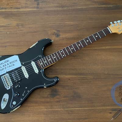 Fender “VANDALISM” Stratocaster, MIJ 1999, Kurt Cobain, Custom Built Modified image 3