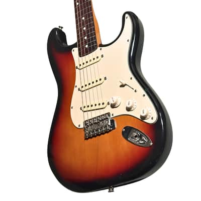 Fender STD-62 Stratocaster 1980's - 3 Tone Sunburst image 3