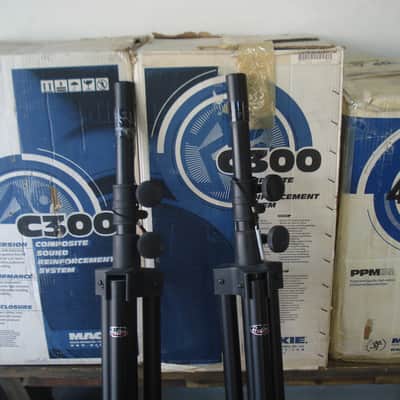 Mackie 406M Powered Mixer+C300 Speakers & Owner's Manuals--Mint Condition! image 1