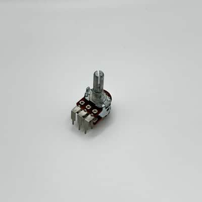 Potentiometer - Roland Jupiter-8 (B50Kx2) VOLUME
