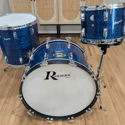 Rogers Dayton Era "Holiday" Drum Set 1967 - Blue Onyx image 2