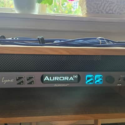Lynx Aurora (n) 8-Channel AD/DA Converter with dante interface - Blue/Black image 2