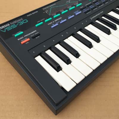 Yamaha VSS-30 Vintage Sampler Synthesizer Keyboard + Case image 5