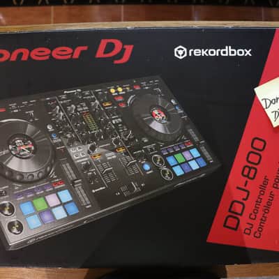 Pioneer DDJ-800 / in Very Good Condition / Box + UDG Bag image 9