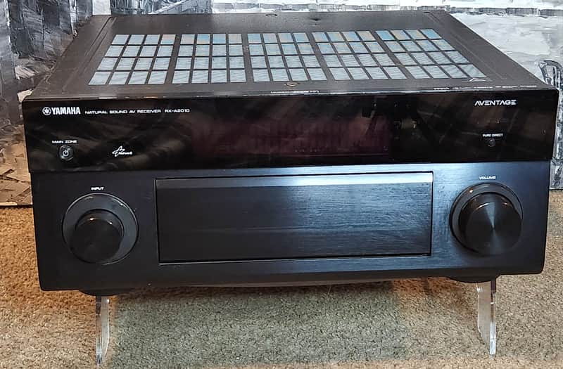 Yamaha Yamaha Aventage RX-A2010 AV 9.0 channel receiver 2000