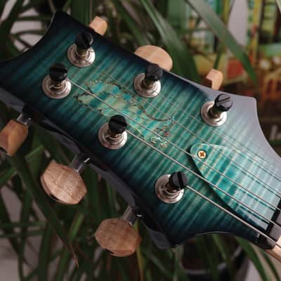 PRS 2016 Private Stock Custom 24 in Bahama Blue Smoked Burst w/Curly Maple Top, Swamp Ash Back & Backplates, Curly Maple Fretboard, Curly Maple Neck, Phase III Locking Tuners w/Curly Maple Buttons & Stained Curly Maple w/Paua Outline Inlays image 15