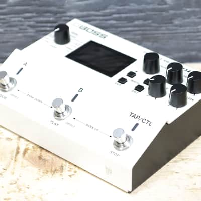 Boss DD-500 Digital Delay 12 Versatile Delay Modes with Looper Effect Pedal image 5