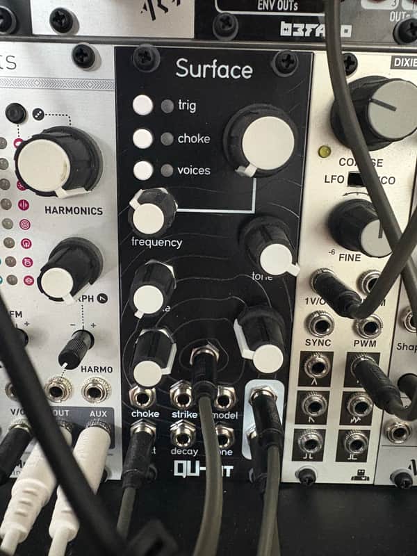 Qu-Bit Electronix Surface