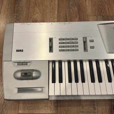 Korg Trinity V3, 61 Keys With MOSS Board. Bank M image 3