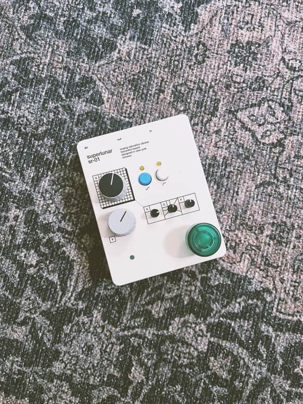 Superlunar SR-01