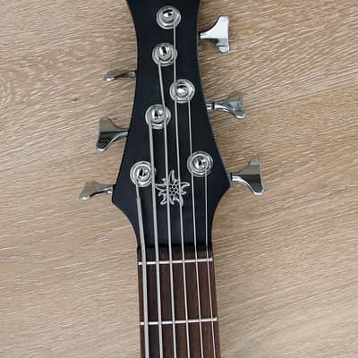 MENSINGER Cazpar 6a - Active 6 String Short Scale 30" Bass - Burl Poplar, Blackburst - New image 5