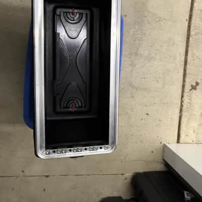 SKB 1SKB-R4S 4U Shallow Roto-Molded Rack Case with Steel Rails 2010s - Black image 2