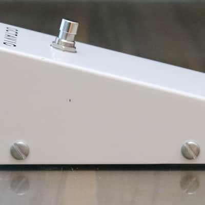 Dunlop JH-OC1 Jimi Hendrix Signature Octavio 2009 - 2015 - White image 4
