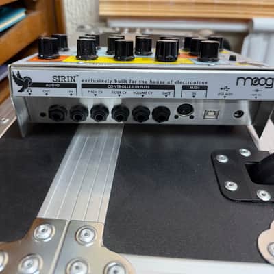 Moog Sirin Analog Messenger of Joy 2019 - Present - Silver image 3