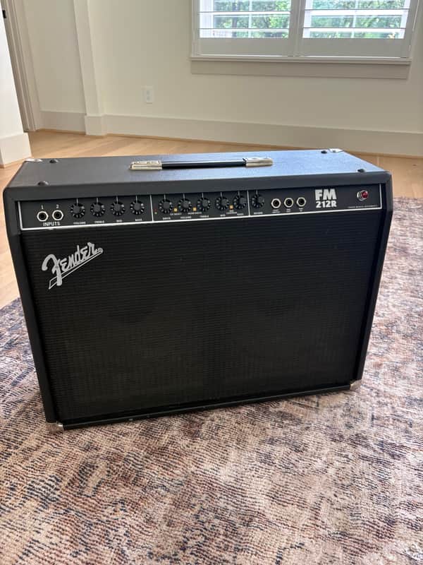 Fender FM 212R image 1