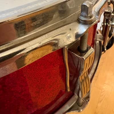 Ludwig Vintage Pioneer 6 lug snare drum 1966 - Red Sparkle image 11