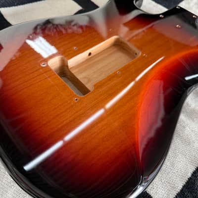 Fender Player Stratocaster Strat Body Alder 2019 Sunburst image 5