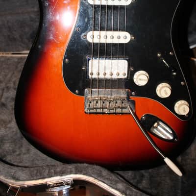 Fender American Standard Stratocaster 1997 - Sunburst image 4