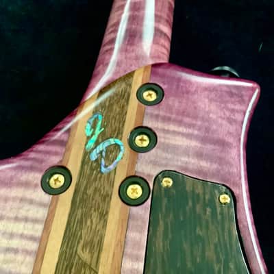 JD Guitars 2026 Headless Mini Bass PlumBurst image 21