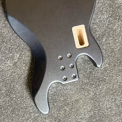 G&L CLF Research L-2500 S750 bass body USA graphite metallic image 5