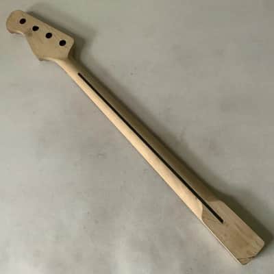 4 String Maple Wood Bass Guitar Neck, with Fretless Rosewood Fingerboard image 3