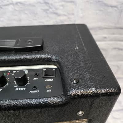 Fender  Mustang v.2 Guitar Combo Amp image 8