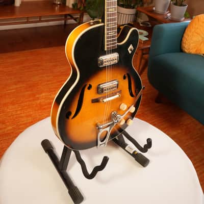 1966 Harmony H70 Meteor with Bigsby - Sunburst image 2