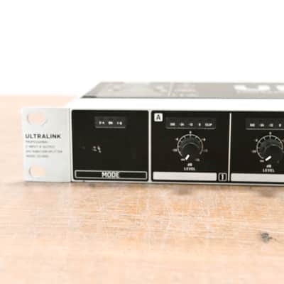 Behringer ULTRALINK DS2800 2-Input 8-Output Distribution Splitter CG013SC image 4