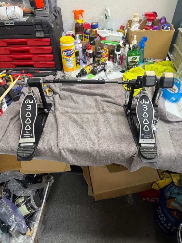 DW 3000 Series Double Bass Drum Pedal 2010 - Present - Various image 1