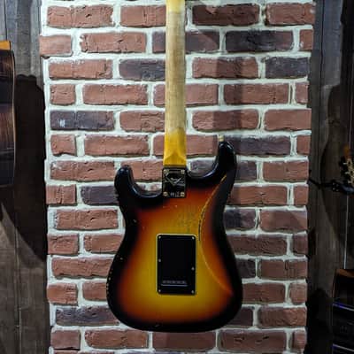 Fender Custom Shop Stevie Ray Vaughan Signature Stratocaster - Relic Faded 3-Color Sunburst image 11