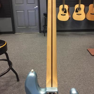 Fender Jazz Bass Lefty Blue image 4