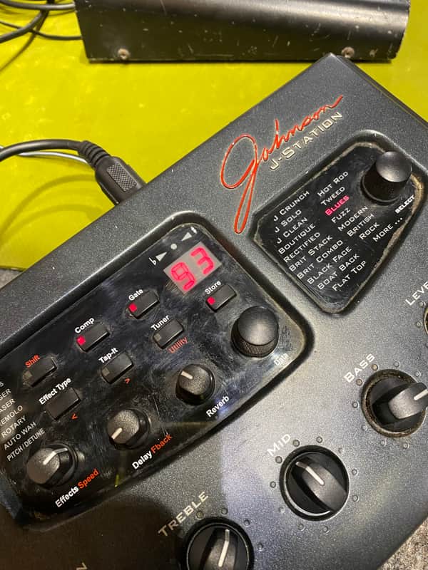 Johnson J-Station W/J8 Foot Controller Black | Reverb