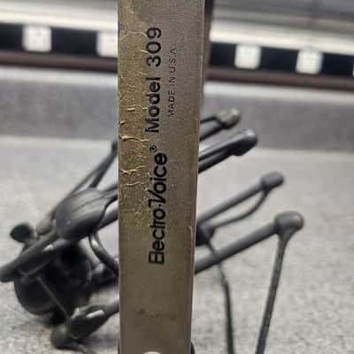 Electro-Voice Microphone Shock Mount for RE Series Microphones image 2