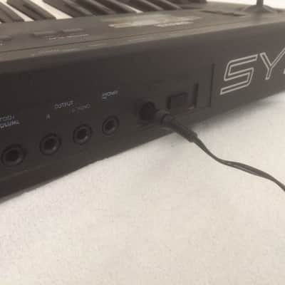Yamaha SY35 Digital Vector Synthesizer image 10