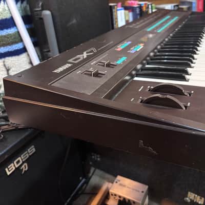 Yamaha DX7 Programmable Algorithm Synthesizer 1983 - 1987 - Black image 4