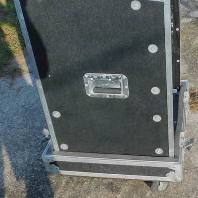 Cellini Cases 12 x 10 space road/flight ready padded road case on wheels image 9