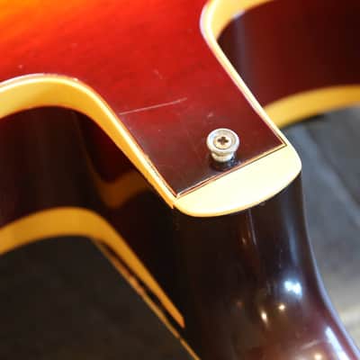 Vintage! 1962 Gibson Barney Kessel Custom Archtop Hollowbody Electric Guitar Cherry Sunburst + OHSC image 17