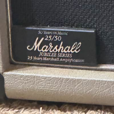 Marshall 25/50 2558 silver jubilee combo 1987 image 3