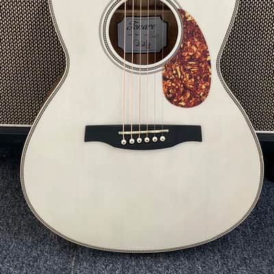 PRS SE P20E Tonare Parlor with Fishman GT1 Pickup 2020 - 2021 - Antique White image 1