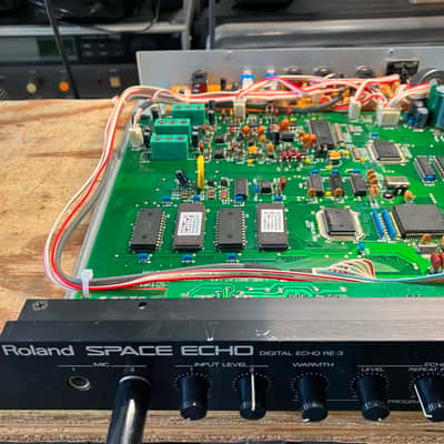 Roland RE-3 Digital Space Echo - Serviced - K053 image 15