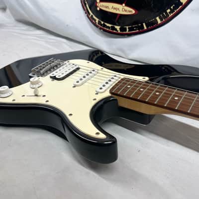 Yamaha EG 112C Doublecut Electric Guitar image 16