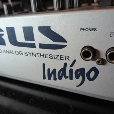 Access Virus Indigo 37-Key Digital Synthesizer 2001 - Silver & Blue image 13