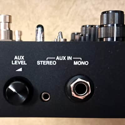 Ampeg SGT-DI Bass Preamp / DI 2023 - Present - Silver / Black image 3