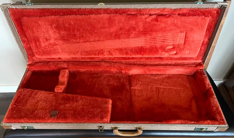 Fender Stratocaster/Telecaster Hard Shell Case, mid-90s image 1