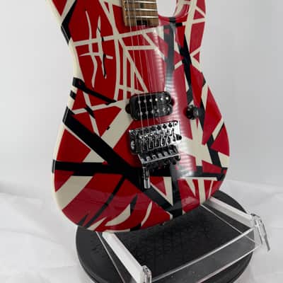EVH Striped Series Frankie 2020 - Present - Red / White / Black Stripes Relic image 23