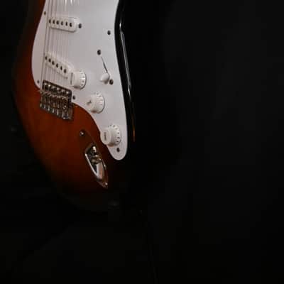 Fender Stratocaster 2014 - 2 Color Lacquer Sunburst 1954 Vintage Anniversary image 7