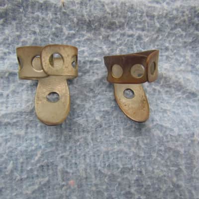 Vintage National Fingerpicks Set Of 2 "Pat No" 1787136 Vintage National Fingerpicks Cool Old Fingerpicks Set Of 2 Cool Case Candy image 4