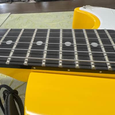 Epiphone Les Paul Special.(Banana Yellow)(W strap) image 5