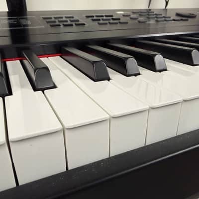 Yamaha S08 Digital Stage Piano Synthesizer 88 Weighted Keys image 12