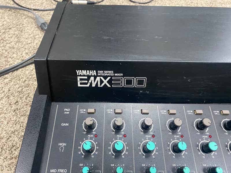 Yamaha EMX300 12 Channel/3 Buss 250W Stereo Powered Mixer 1980's
